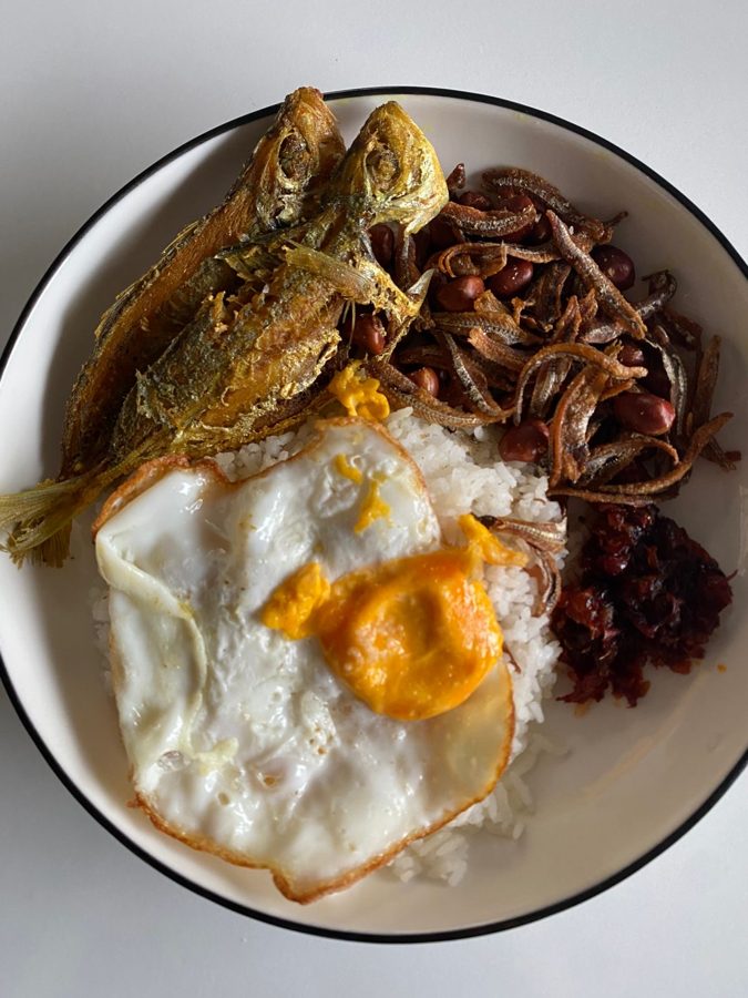 Fried fish, egg & sambal